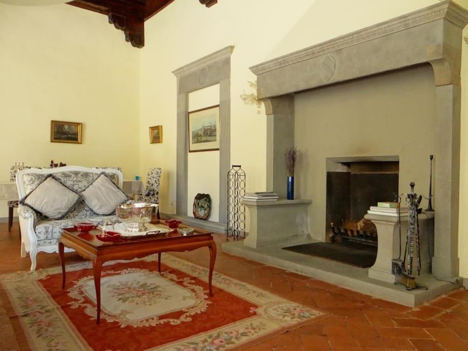Pian Dei Giullari Suite Florencia Exterior foto